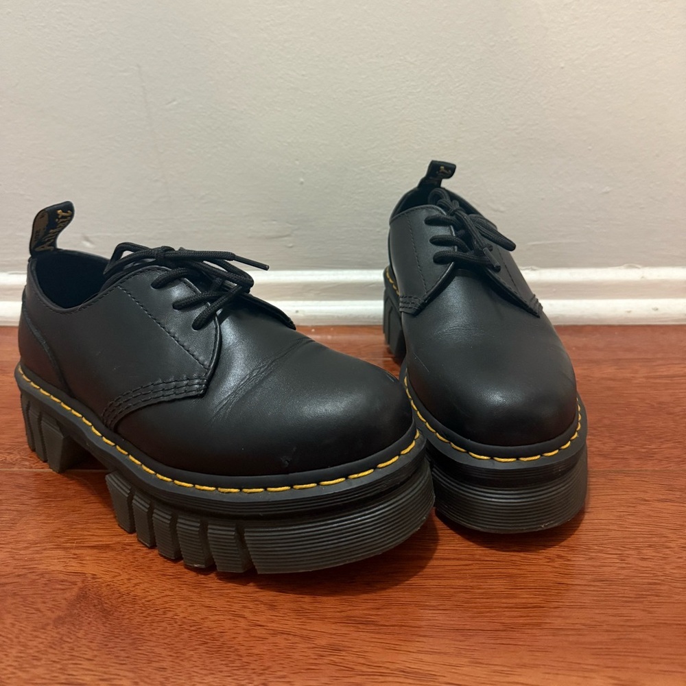 Dr. Marten’s Leather Platform Casual Shoes (9) - Picture 6 of 13
